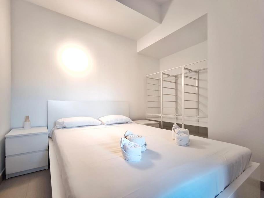 Moderno Apartamento Duplex En Terrassa Centro المظهر الخارجي الصورة