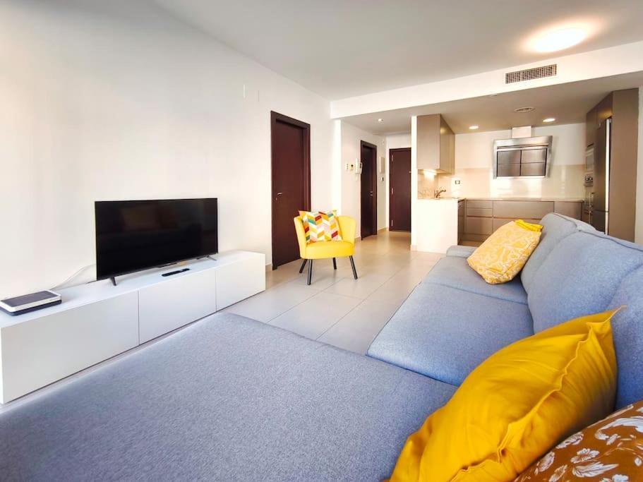 Moderno Apartamento Duplex En Terrassa Centro المظهر الخارجي الصورة